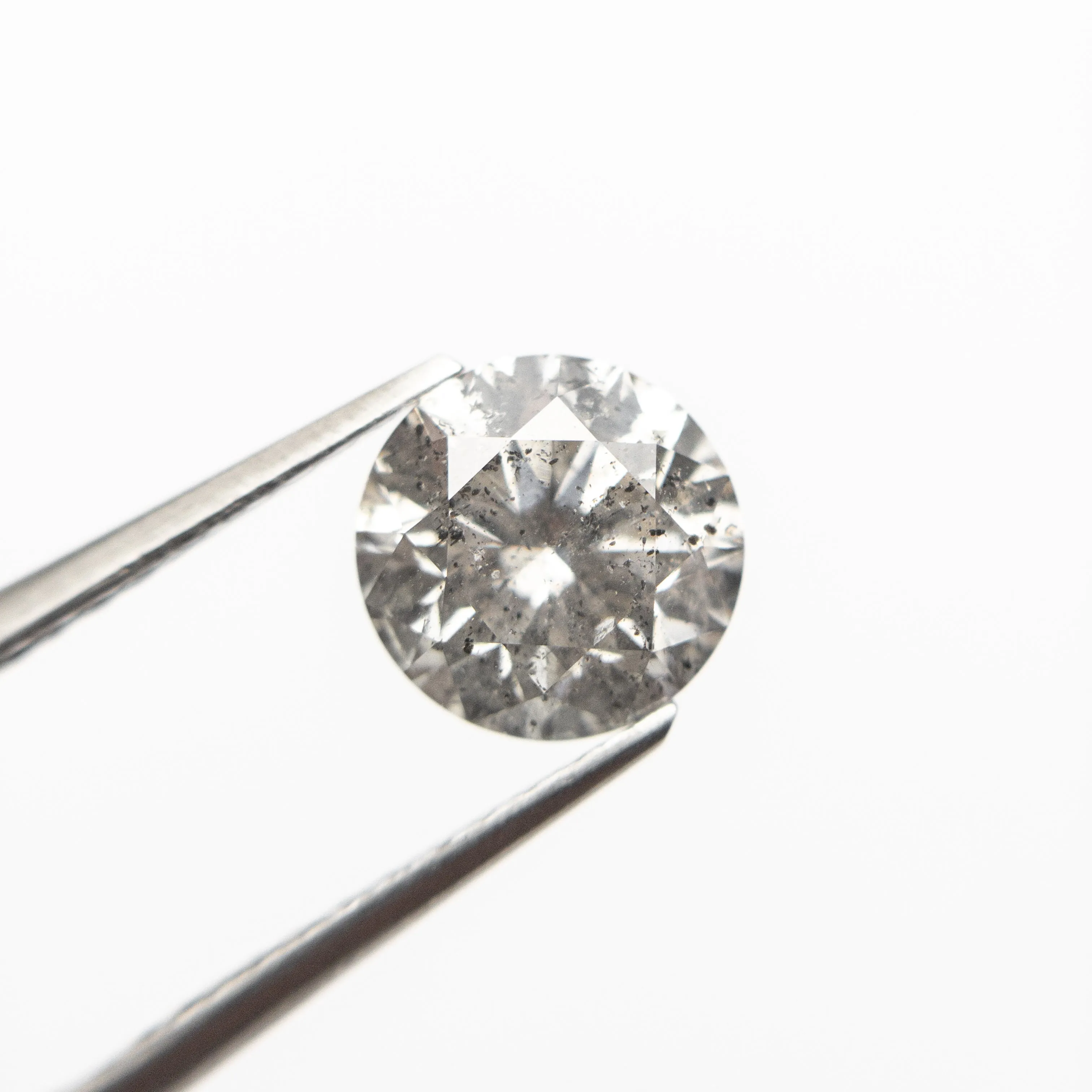 1.23ct 6.78x6.68x4.32mm Round Brilliant 18930-05