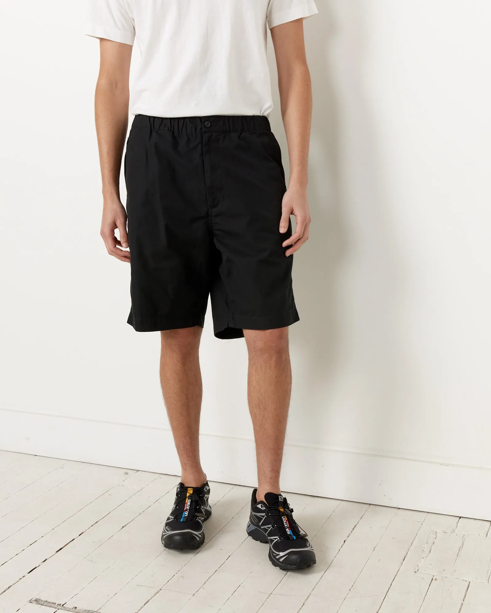 Light Easy Short in Black