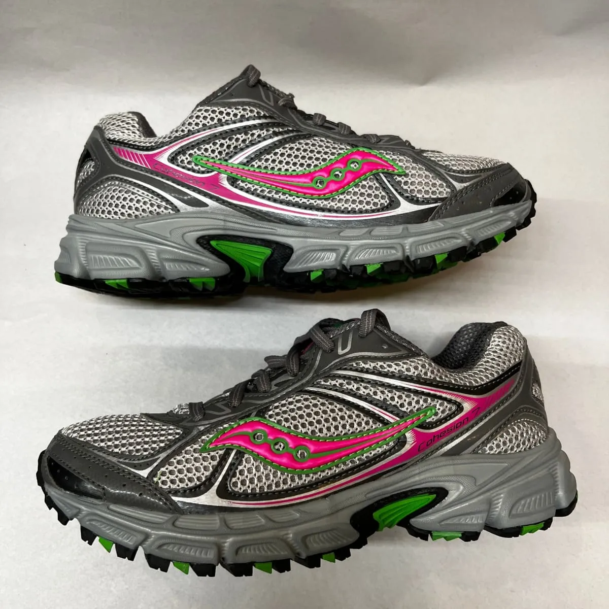 Women's Grid Cohesion TR7 Trail Running Grey/Green/Fuchsia Size 7M -Preowned