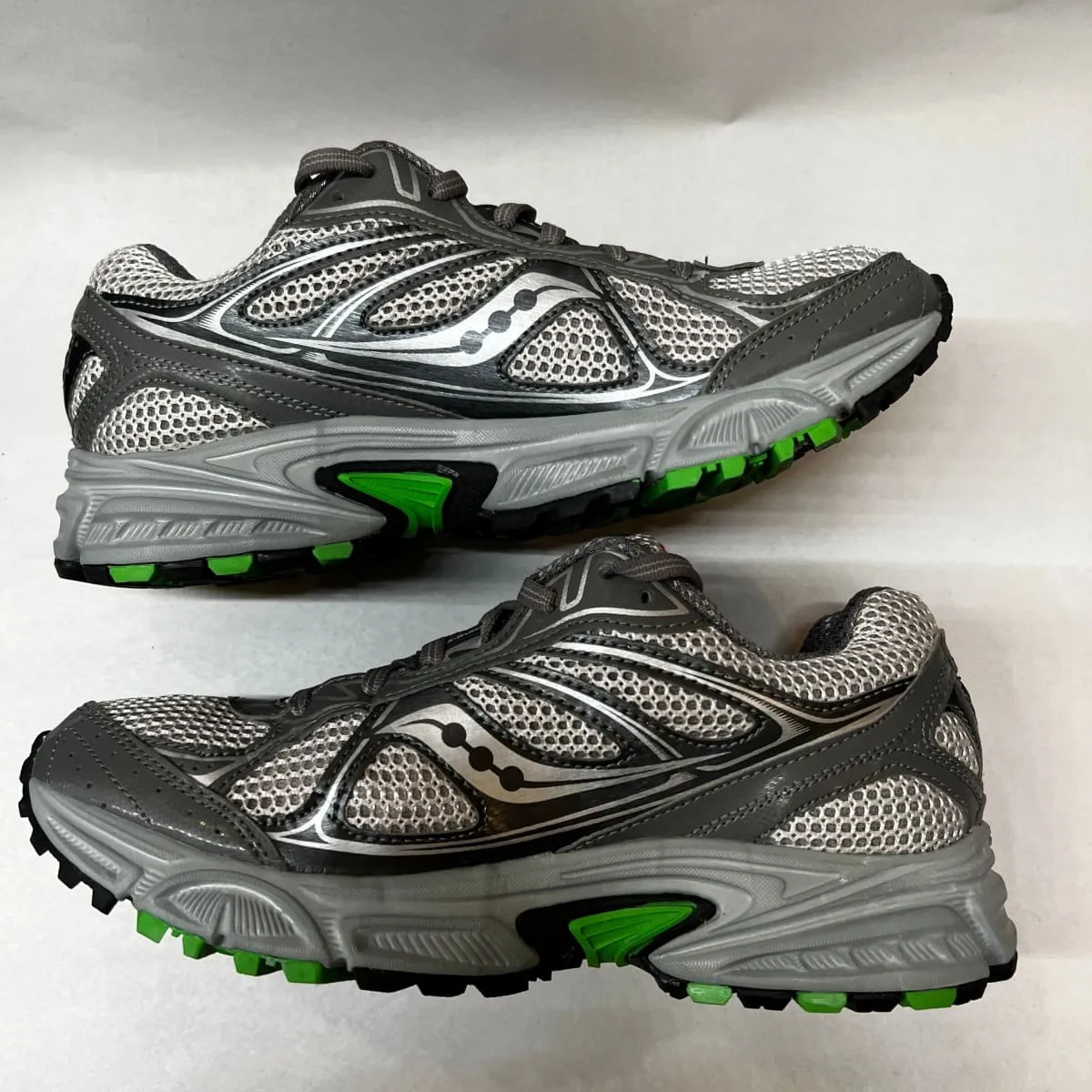 Women's Grid Cohesion TR7 Trail Running Grey/Green/Fuchsia Size 7M -Preowned